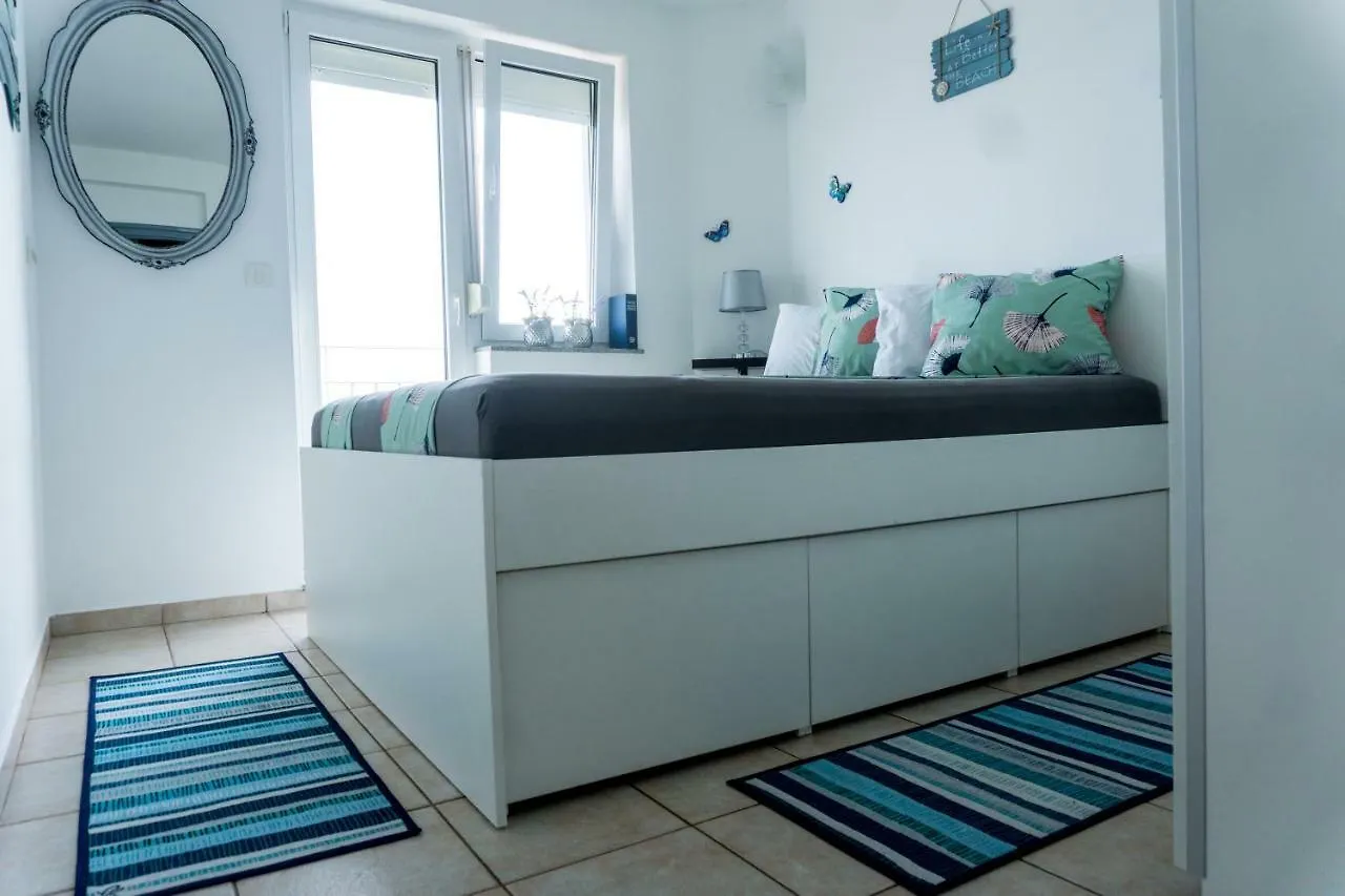 Apartman Ztc Rijeka Apartamento