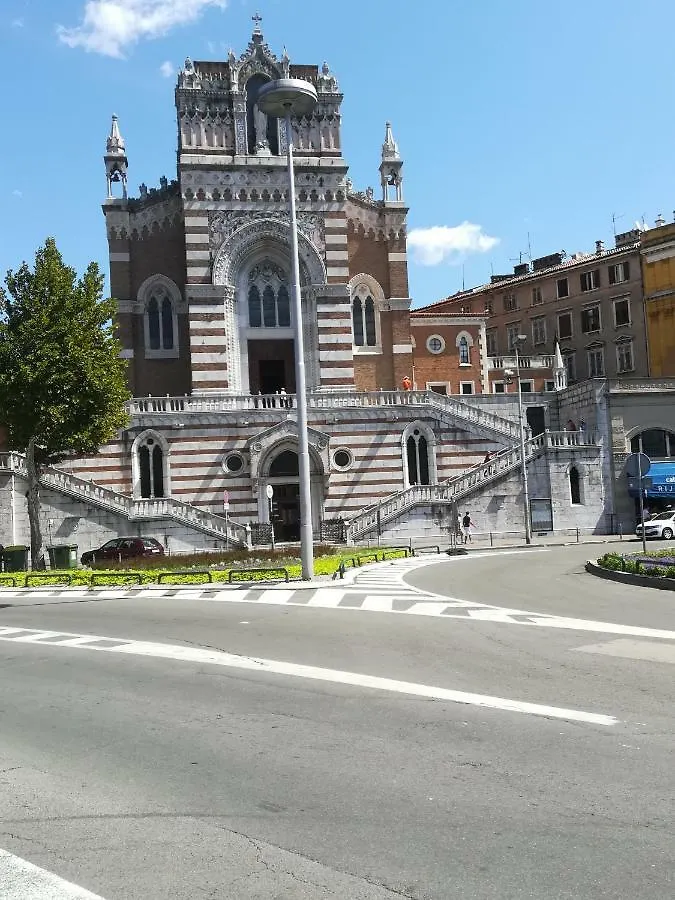 Apartman Ztc Rijeka Apartamento
